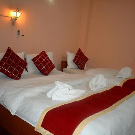 קטמנדו Festoon Hotel מראה חיצוני תמונה